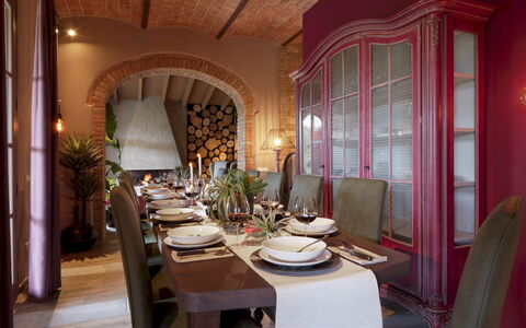 Agriresort Bacaringhe 13: Mueble, Diseño De Interiores, Mesa, Silla, Comedor, Cocina Y Comedor Mesa, Vajilla, Encendiendo, Casa, Piso