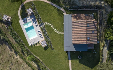 Agriresort Bacaringhe 13: Piscina, Inmuebles, Césped, Ocio, Jardín, Cabaña, Patio Interior, Paisajismo, Casa De Campo, Yarda