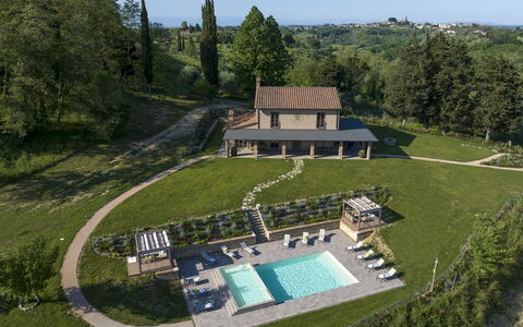 Agriresort Bacaringhe 13: Hierba, Piscina, El Terreno Del Lote, Casa, Inmuebles, Cabaña, Casa De Campo, Jardín, Césped, Paisajismo