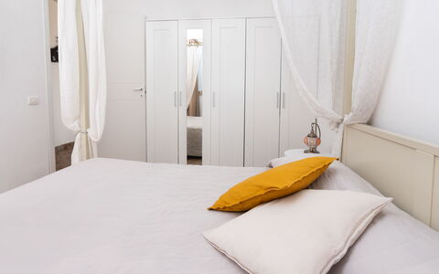 Profumo di Zagara 6+2: Mueble, Diseño De Interiores, Cama, Habitación, Pared, Suelo, Madera, Habitación, Lecho, Piso