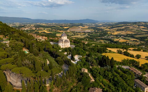 Villa Aperolli 4: Árbol, Naturaleza, Vegetación, Paisaje, Vista Panorámica, Atracción Turística, Hill Station, Hazme, Fotografía Aérea, Hazme