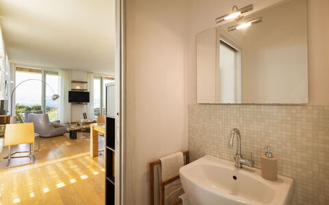 Brightline Villa 8