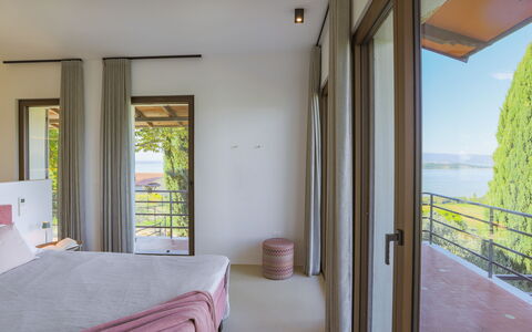 Casa dei Fiamminghi 10+2: Balcón, Eco Hotel, Sombra, Manchas De Madera, Oceano, Recurso, Madera Dura, Costa, Porche, Silla