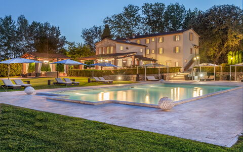 Villa Ginevra 12: Piscina, Recurso, Barrio Residencial, Inmuebles, Mueble Para Exteriores, Villa, Ocio, Hotel, Thermae, Eco Hotel