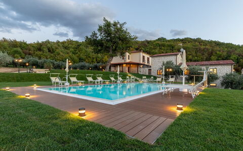 Villa Cusano 18: Piscina, Recurso, Inmuebles, Eco Hotel, Hacienda, Thermae, Patio Interior, Villa, Hotel, Casa De Campo