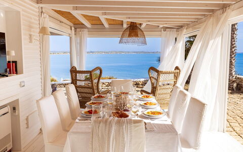 Baia L'Aura 8: Mueble, Mesa, Silla, Recurso, Mar, Mueble Para Exteriores, Linos, Oceano, Eco Hotel, Costa