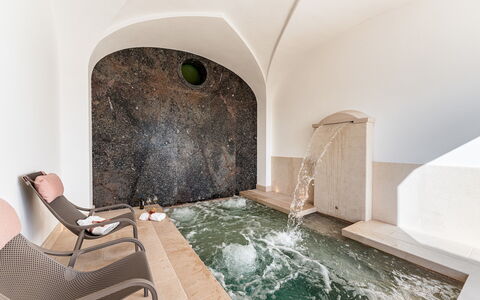 Villa Aristula 11: Bañera, Arreglo De Tubería, Jacuzzi, Hotel, Recurso, Piscina