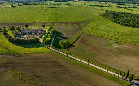 Villa le Beringhe 30: Llanura, Pradera, Paisaje, Campo, Vista Panorámica, El Terreno Del Lote, Fotografía Aérea, Área Rural, Plantación, Pasto
