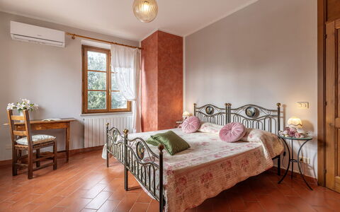 La Burraia 18: Mueble, Cama, Diseño De Interiores, Habitación, Pared, Sábana, Lecho, Madera, Linos, Piso