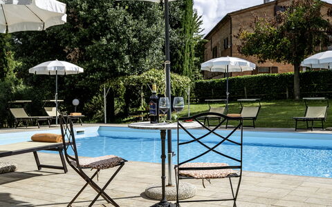 La Burraia 18: Mueble, Mueble Para Exteriores, Piscina, Paraguas, Recurso, Silla, Sombra, Sunlounger, Ocio, Mesa Al Aire Libre