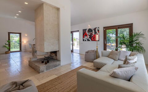 Villa Corte Sant'Anna 6+2: Pared, Piso, Suelo, Mueble, Casa, Sofá, Diseño De Interiores, Sala, Techo, Habitación