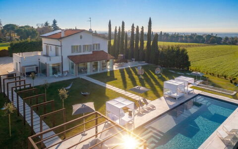 Villa Oxa 12+2