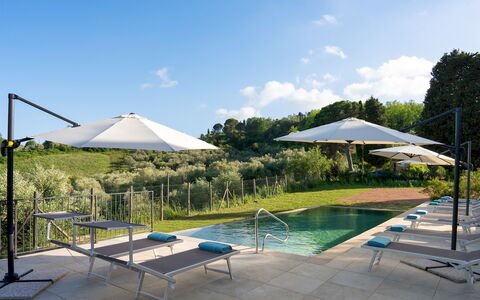 Il Poggione 10: Piscina, Mueble Para Exteriores, Sunlounger, Mueble, Paraguas, Silla, Recurso, Sombra, Eco Hotel, Paisajismo