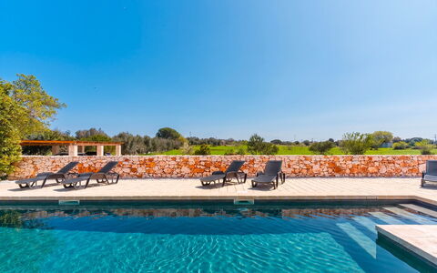 Masseria Grotta Antica 6+2: Azul, Agua, Piscina, Reflexión, Piscina De Reflejo, Paisajismo, Inmuebles, Recurso, Fuente De Agua, Mueble Para Exteriores