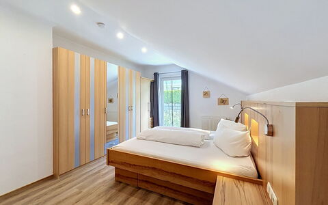 Ferienhaus Siegele: Diseño De Interiores, Madera, Mueble, Piso, Suelo, Techo, Habitación, Cama, Encendiendo, Habitación