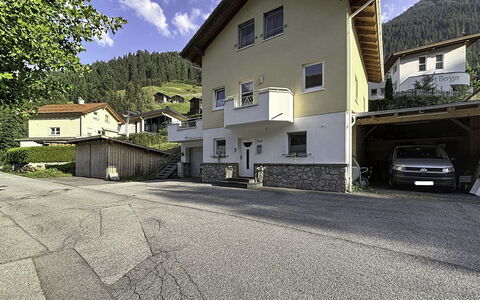 Ferienhaus Siegele: Edificio, Ventana, Casa, Barrio Residencial, Casa, Techo, Arquitectura, Cabaña, Asentamientos Humanos, Pueblo