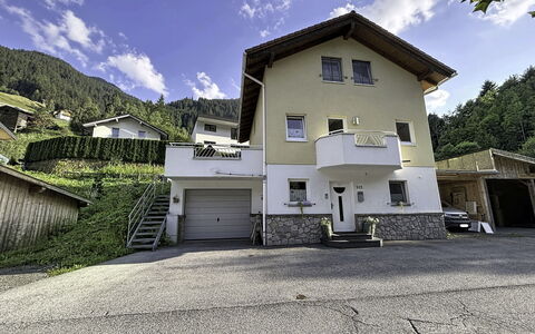 Ferienhaus Siegele: Edificio, Ventana, Casa, Casa, Barrio Residencial, Techo, Arquitectura, Cabaña, Asentamientos Humanos, Entrada De Coches