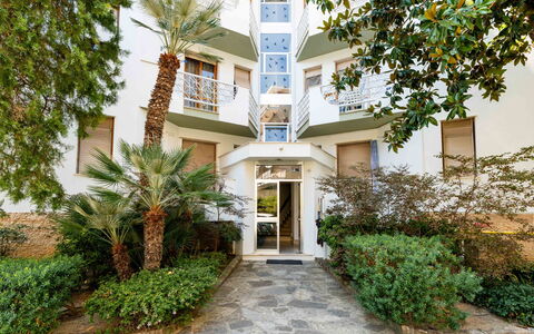 Margherita: Inmuebles, Paisajismo, Villa, Cobertura, Balcón