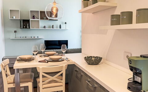 Genzianella Alpine Apartment: Inmuebles, Paisajismo, Villa, Cobertura, Balcón