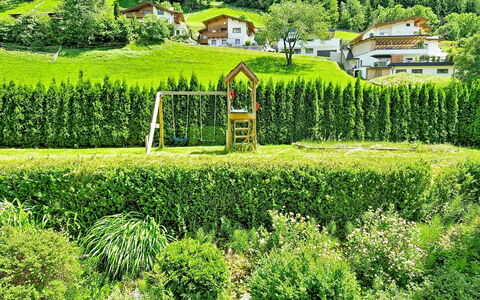 Arzl im Pitztal 15: Verde, Arbusto, Jardín, Cobertura, El Terreno Del Lote, Plantación, Hill Station, Césped, Paisajismo