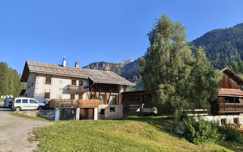 Ferienwohnung Schof: Accidentes Geográficos Montañosas, Colina, Casa, Montaña, Cordillera, Tierras Altas, Paisaje, Área Rural, Valle, Cabaña