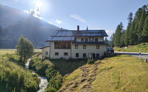 Ferienwohnung Schof: Accidentes Geográficos Montañosas, Casa, Montaña, Colina, Tierras Altas, Cordillera, Paisaje, Área Rural, Casa, Valle