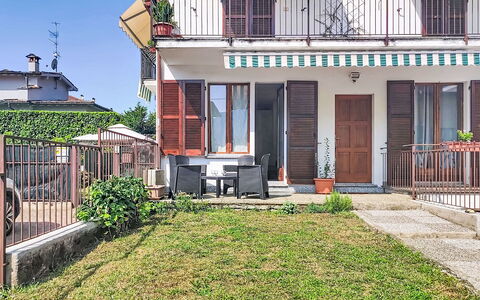 Casa Burli: Ventana, Barrio Residencial, Casa, Casa, Puerta, Barrio, Balcón, Porche, Departamento, Planta De Casa
