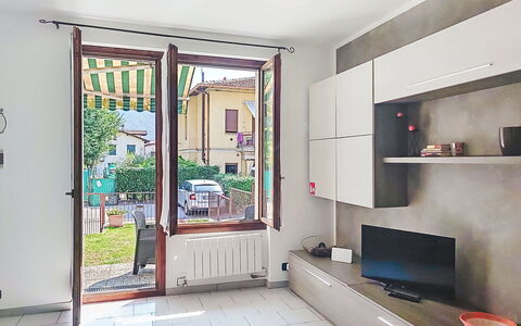 Casa Burli: Piso, Diseño De Interiores, Suelo, Casa, Departamento, Habitación, Techo, Sala, Estantería, Madera Dura