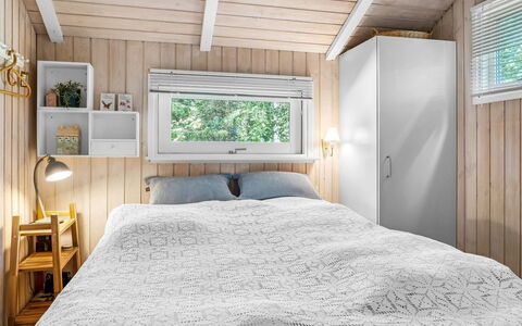 Florida - from the Sea: Madera, Habitación, Cama, Diseño De Interiores, Sábana, Lecho, Suelo, Casa, Linos, Habitación