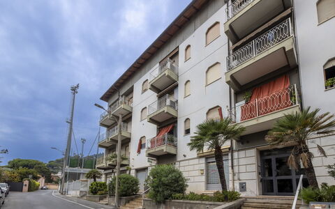 Nautilus: Barrio, Departamento, Barrio Residencial, Diseño Urbano, Balcón, Condominio, Carro Familiar, Coche De La Ciudad