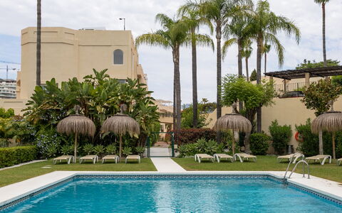 La Quinta Hills: Piscina, Recurso, Paisajismo, Jardín, Hacienda, Eco Hotel, Sombra, Inmuebles, Patio Interior