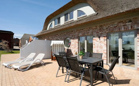 Reiterhof Rickert Glücksklee: Madera, Mueble Para Exteriores, Silla, Sombra, Villa, Balcón, Patio, Estructura Al Aire Libre