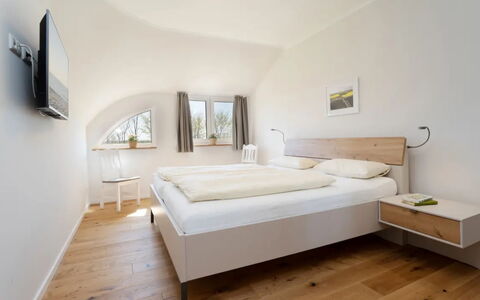 Reiterhof Rickert Glücksklee: Cama, Diseño De Interiores, Habitación, Piso, Suelo, Mueble, Madera, Techo, Lecho, Sábana