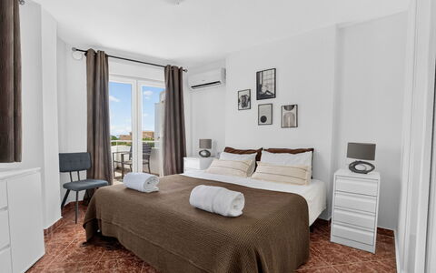 Titanic: Mueble, Cama, Habitación, Diseño De Interiores, Suelo, Casa, Habitación, Departamento, Sábana, Lecho