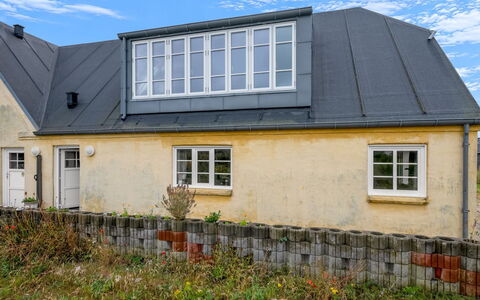 Hellevi - 500M to the Fjord: Ventana, Techo, Casa, Casa, Vía Muerta, Cabaña, Material Compuesto, Ventana De Guillotina, Pendiente