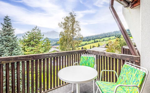 Casa Pleun: Balcón, Alerce, Eco Hotel, Porche, Villa, Cerca, Familia De Pino