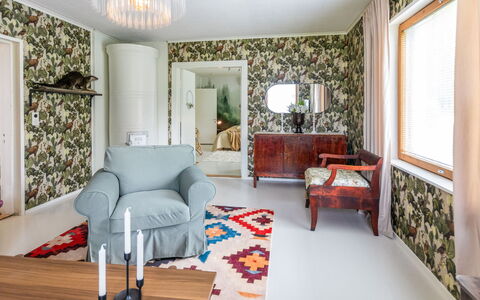 Alpola: Diseño De Interiores, Pared, Piso, Techo, Suelo, Mueble, Sala, Habitación, Casa, Alfombra