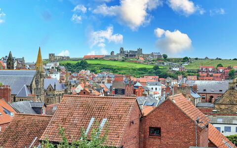 Captains Retreat, Whitby: Tiempo De Día, Pared, Área Urbana, Ciudad, Techo, Barrio Residencial, By, Barrio, Casa, Paisaje