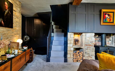 Morley House: Mueble, Pared, Diseño De Interiores, Madera, Piso, Suelo, Encendiendo, Sala, Habitación, Techo