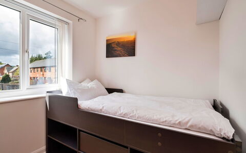 Elizabeth House: Diseño De Interiores, Mueble, Madera, Habitación, Suelo, Cama, Piso, Sábana, Techo, Lecho
