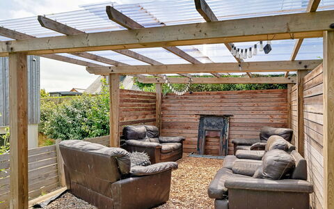 Tregarden: Madera, Mueble Para Exteriores, Madera Dura, Manchas De Madera, Tablón, Cubierta, Jardín, Estructura Al Aire Libre, Patio, Pérgola