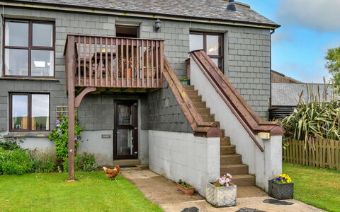 Barn, Quinceborough Farm: Escalera, Puerta, Cabaña, El Terreno Del Lote, Jardín, Césped, Yarda, Pretil, Vía Muerta, Paisajismo