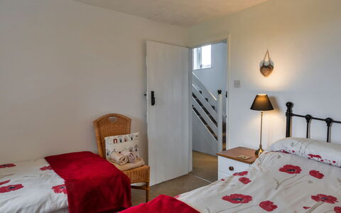 Mucklow, Quinceborough Farm: Mueble, Cama, Pared, Diseño De Interiores, Habitación, Madera, Habitación, Suelo, Techo, Piso