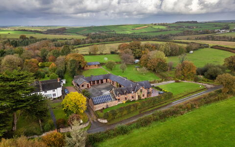 Halcyon Cottage, Stowford: Casa, Barrio Residencial, Paisaje, Casa, Llanura, Techo, Área Rural, Inmuebles, Asentamientos Humanos, Cabaña
