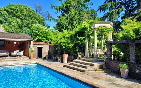 The Lost Manor: Azul, Piscina, Ocio, Recurso, Sombra, Fuente De Agua, Jardín, Eco Hotel, Paisajismo, Hacienda