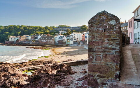 The Wash House, Kingsand: Costa, Costeras Y Los Accidentes Geográficos Oceánico, Apuntalar, Mar, Playa, Arena, Olas De Viento, Bahía, Ciudad De Vacaciones, Ola