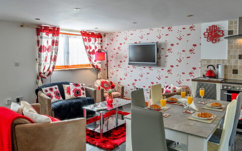 Poppy Cottage, Great Houndbeare Farm: Mueble, Diseño De Interiores, Casa, Departamento, Sala, Habitación, Sofá, Techo, Arrojar La Almohada, Silla