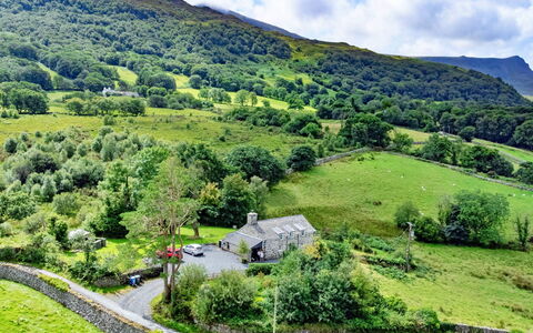 Penclogwynau: Hierba, Accidentes Geográficos Montañosas, Verde, Colina, Vegetación, Paisaje Natural, Tierras Altas, Montaña, Paisaje