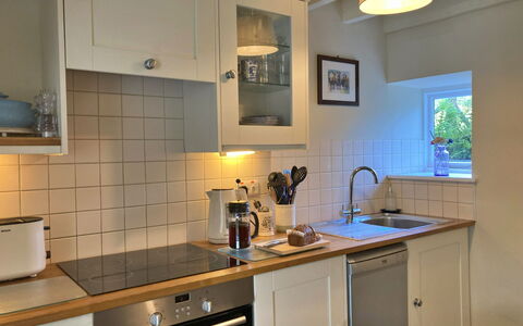 Pen-Y-Groes: Aparato De Cocina, Cocina, Mostrador, Gabinetes, Electrodoméstico, Diseño De Interiores, Electrodoméstico, Fregadero, Piso, Habitación