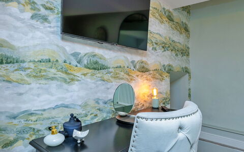 Goferydd: Diseño De Interiores, Mueble, Techo, Habitación, Marco, Papel Pintado, Pintar, Arte Moderno, Material Natural, Sala
